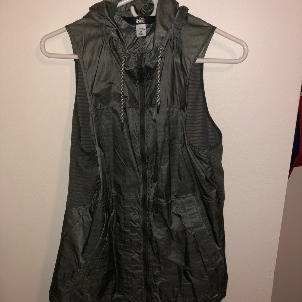 REI COOP light weight vest